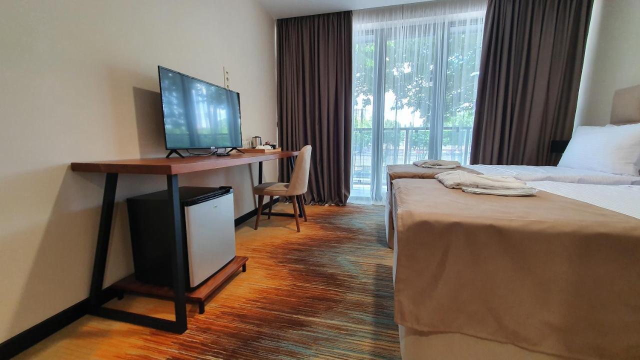 Carousel Hotel Tbilisi Ngoại thất bức ảnh